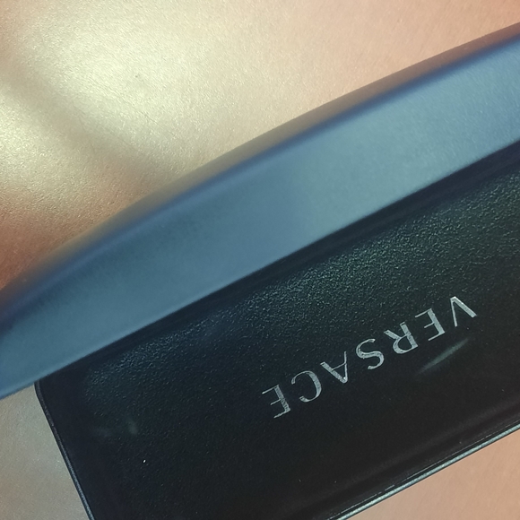 Versace glass case and cloth BN - Picture 3 of 5